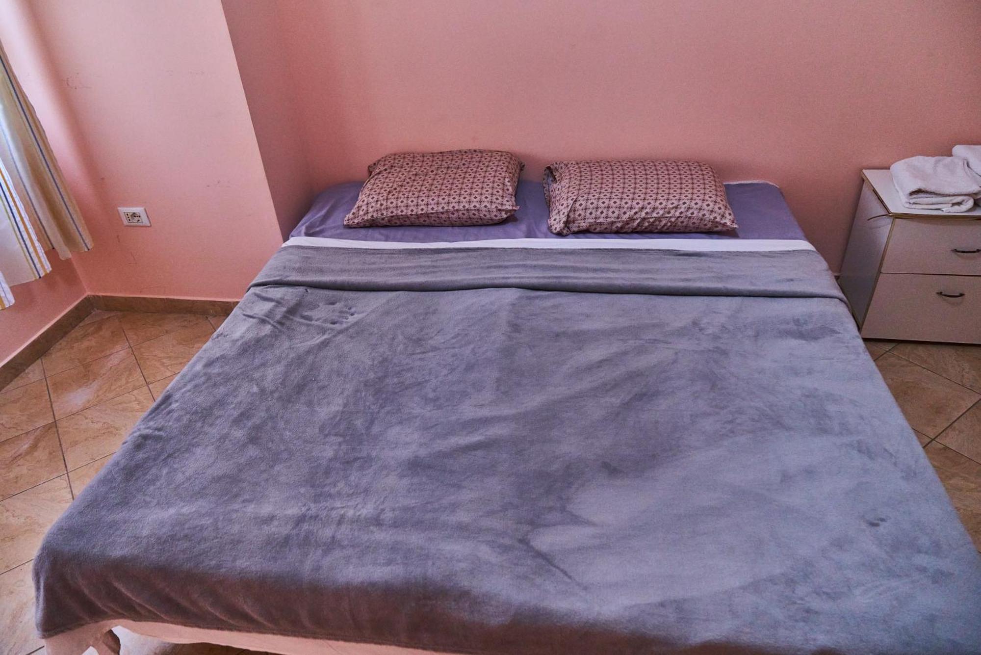 Kalpazo Home Skanderbeg Square Тирана Екстер'єр фото