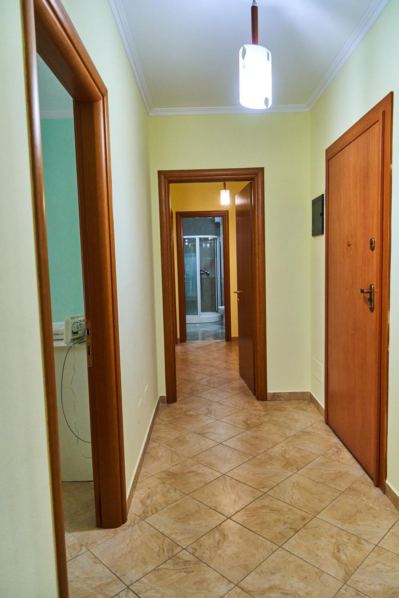 Kalpazo Home Skanderbeg Square Тирана Екстер'єр фото