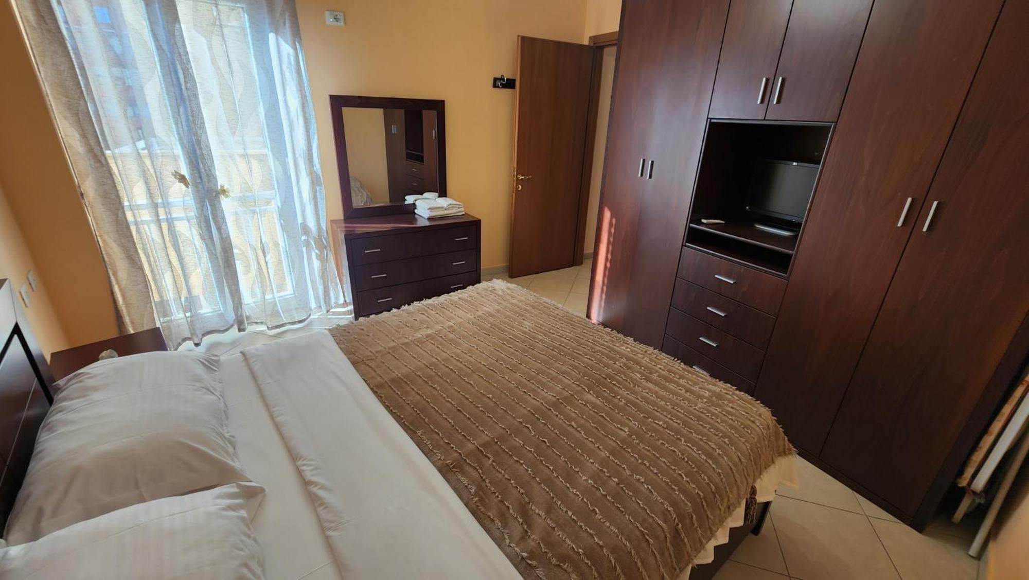 Kalpazo Home Skanderbeg Square Тирана Номер фото