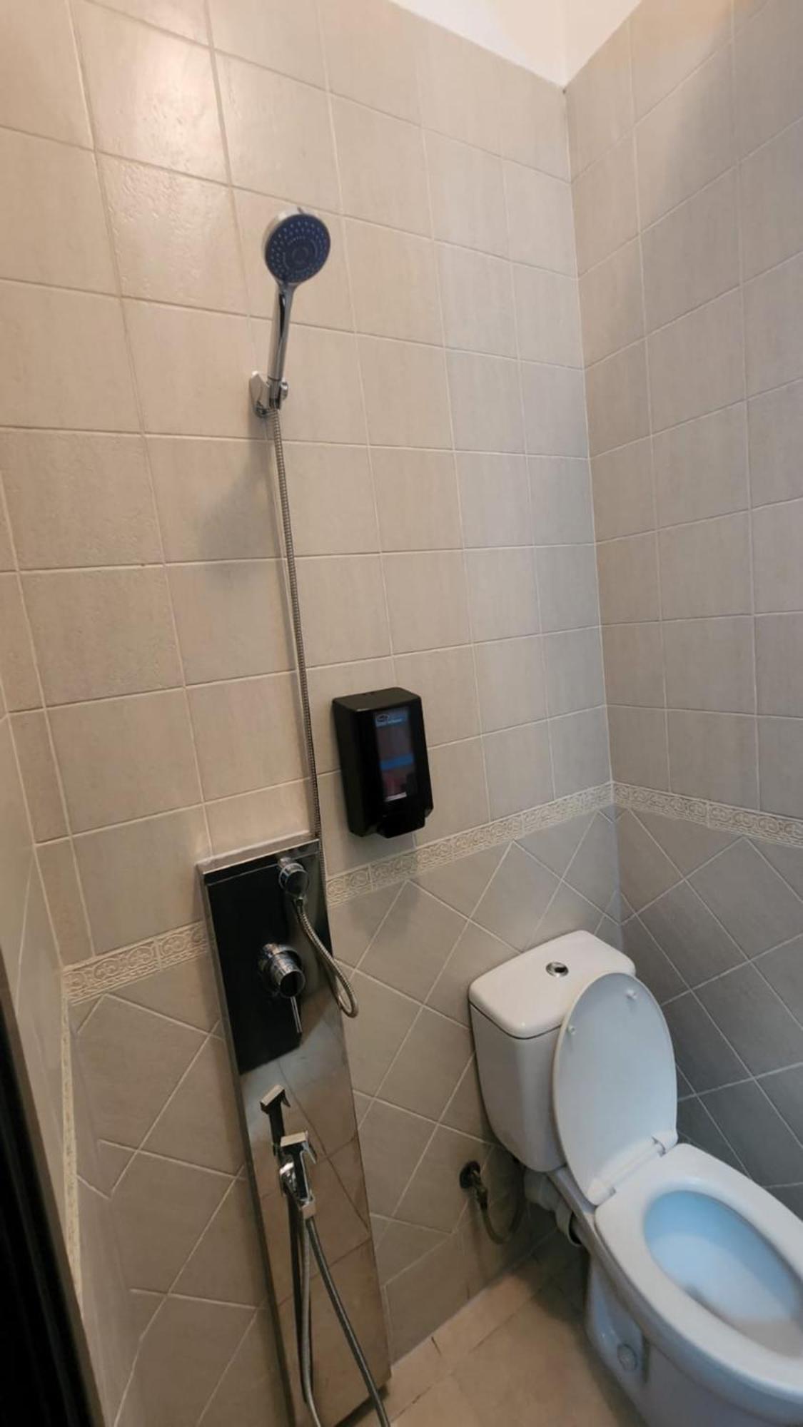 Kalpazo Home Skanderbeg Square Тирана Екстер'єр фото