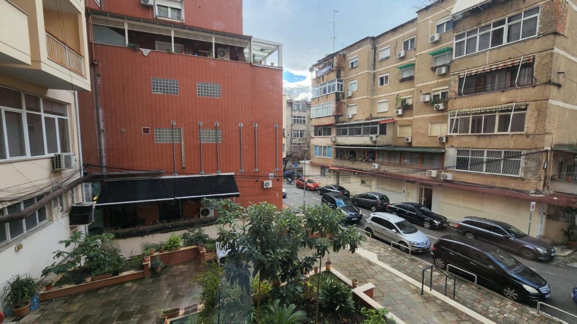 Kalpazo Home Skanderbeg Square Тирана Екстер'єр фото